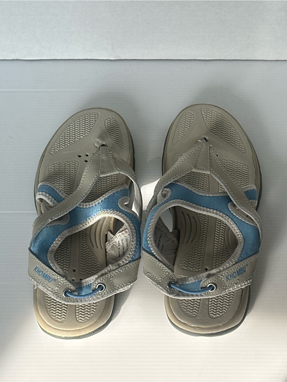 Khombu Kids Gray and Blue Closed-Toe Sport Sandals